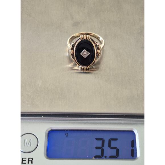 Vintage Mid-Century 14K Gold Onyx and Diamond Ring - Picture 8 of 8